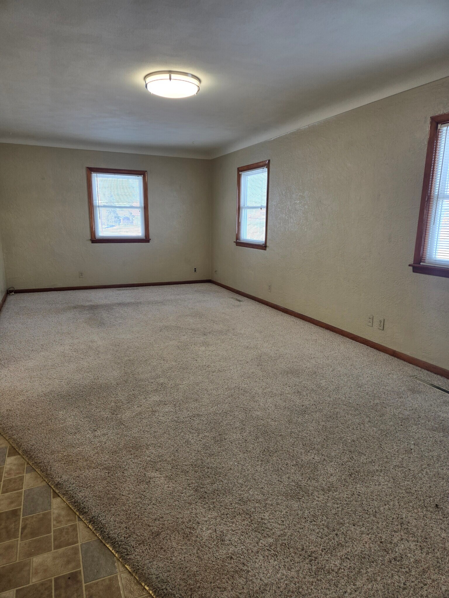 Building Photo - 105 W Willman St