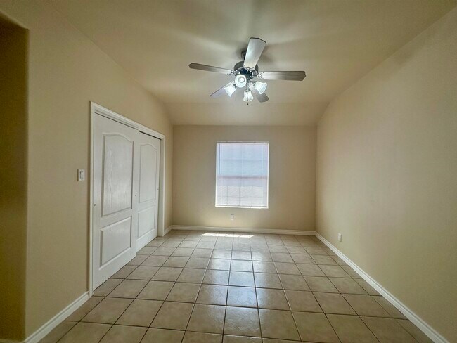 Building Photo - 9802 Cantera Ct