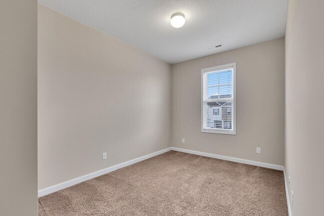 Building Photo - Townhome for Rent!