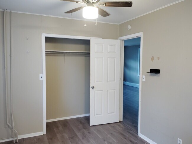 Building Photo - Charming 3BR Home in Heart of West 7th – St. Paul