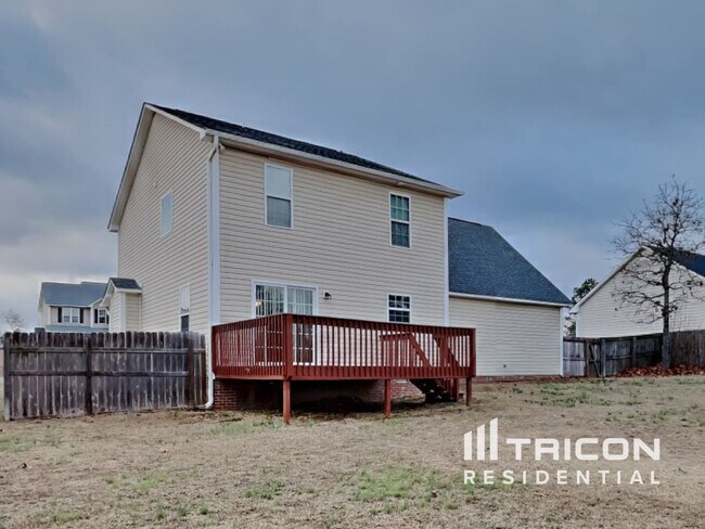 Building Photo - 750 Northview Dr