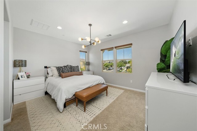 Building Photo - 102 Sencillo Pl