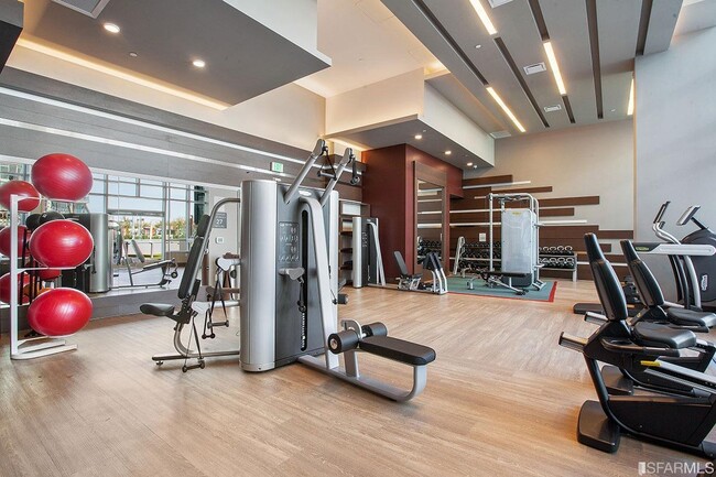 Building Photo - 718 Long Bridge St