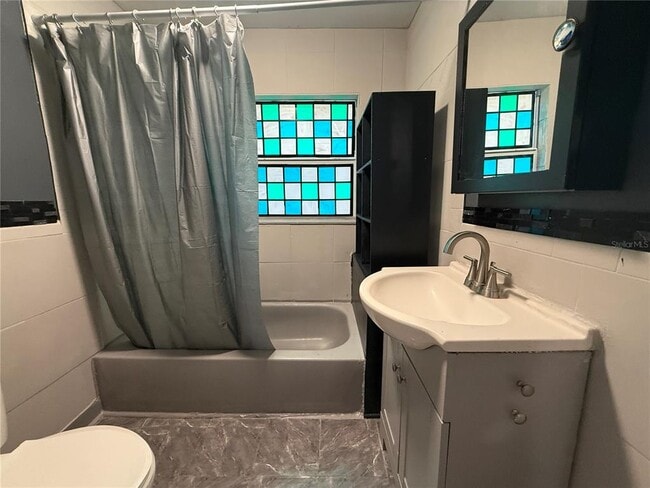 Building Photo - 2221 23rd Ave S