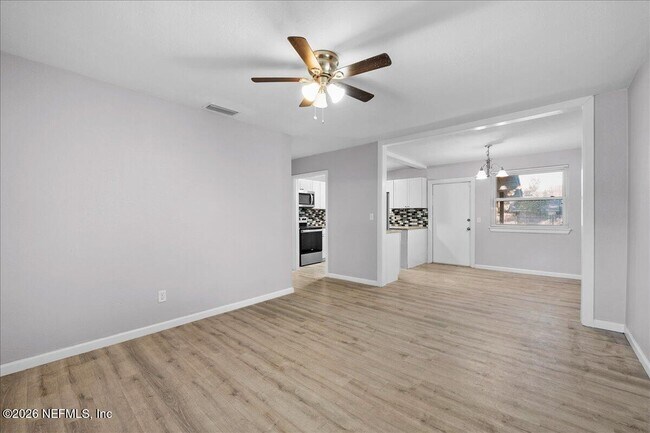 Building Photo - 5395 Poppy Dr