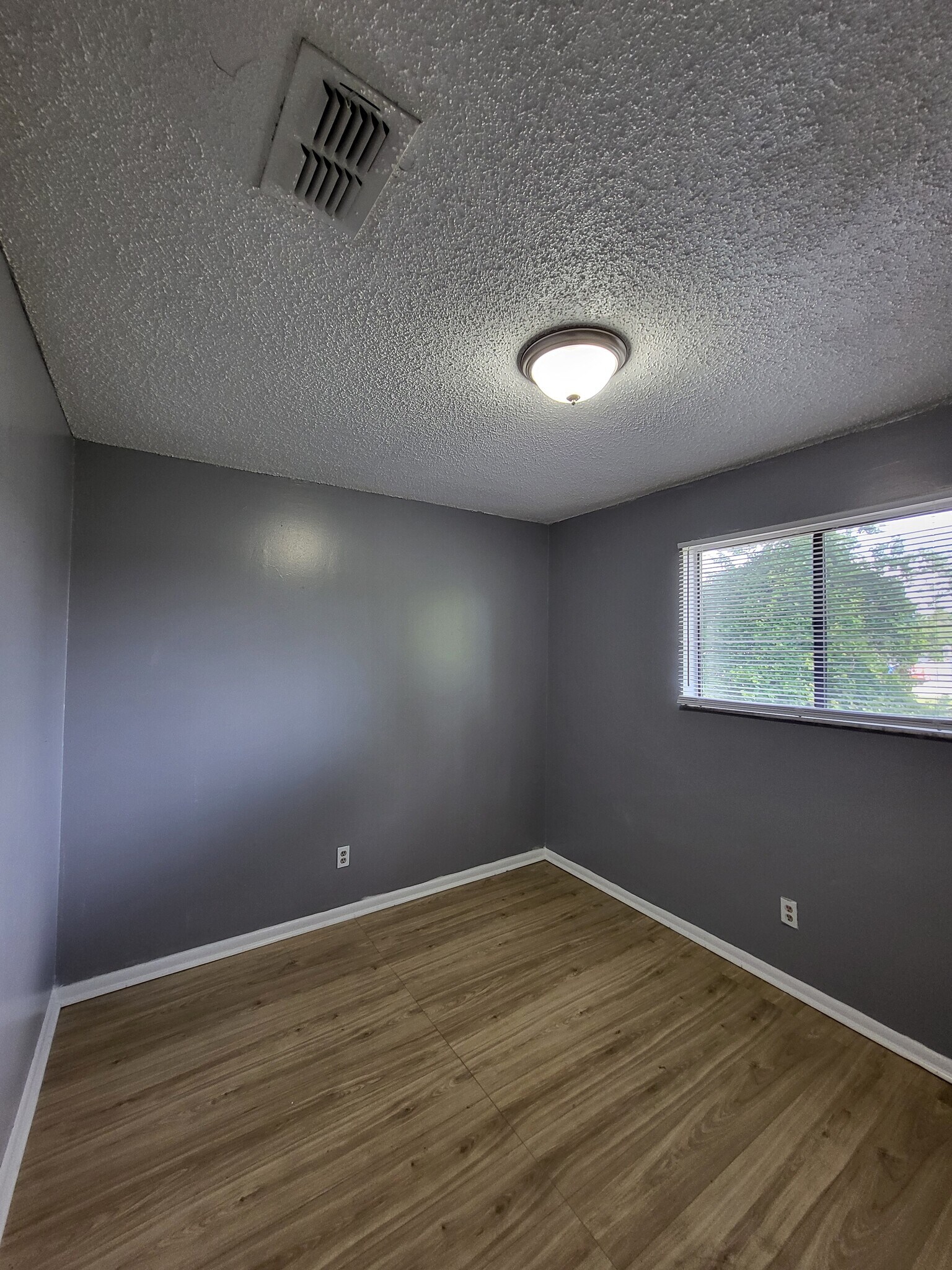 Building Photo - 5123 Westchase Ct