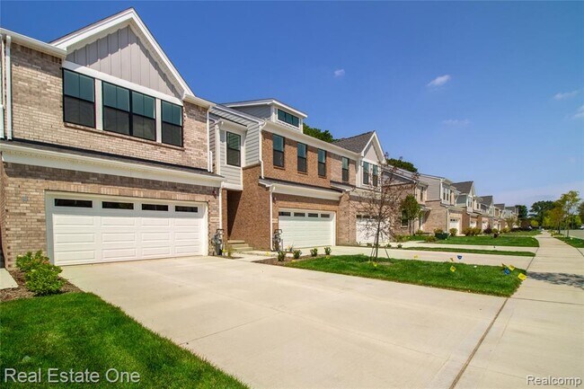 Building Photo - 49530 Coldwater Rdg Dr