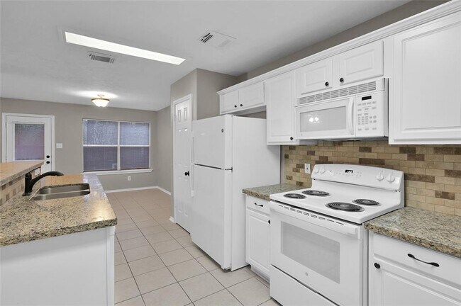 Building Photo - 147 Anise Tree Pl