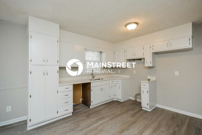 Building Photo - 3 Bedroom Pet-Friendly Home in Conyers, GA with Main Street Renewal