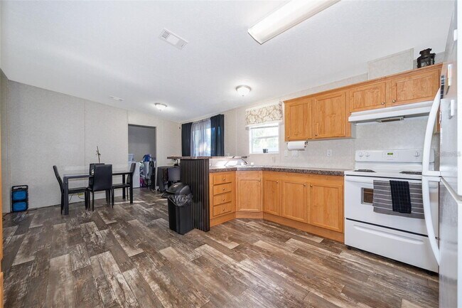 Building Photo - 1621 Tangerine St