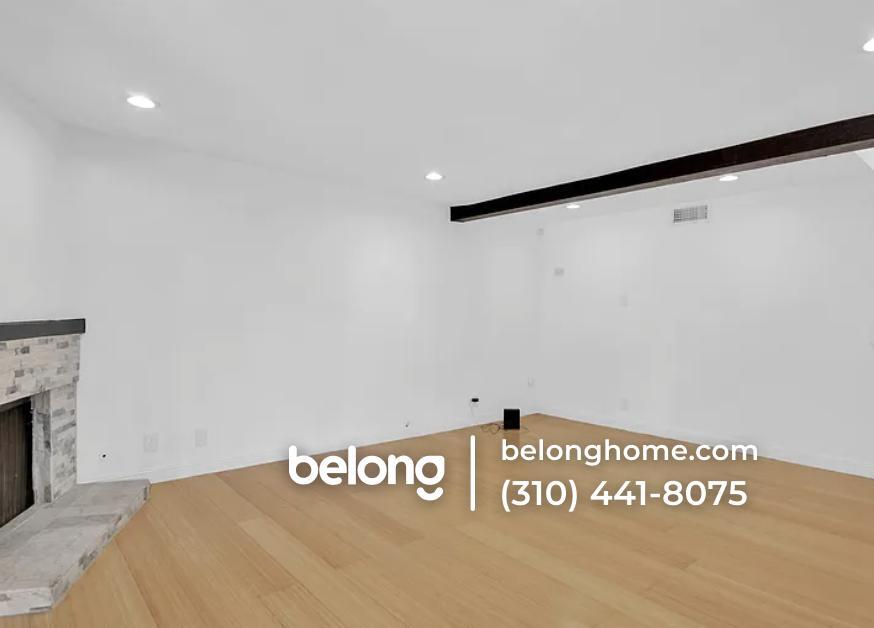 Building Photo - 10045 Topanga Canyon Blvd