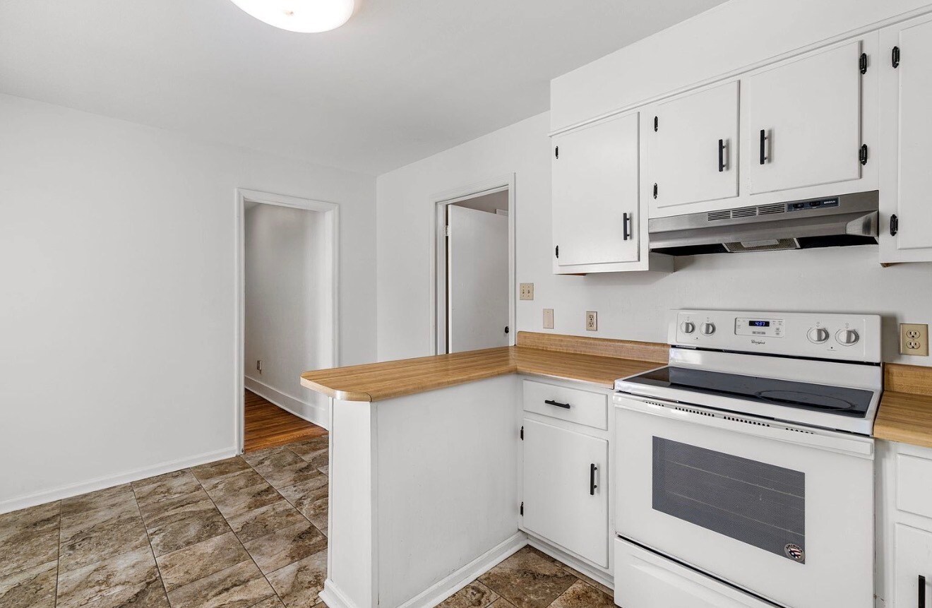 Building Photo - 1721 Sherrod Ave