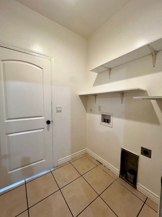 Building Photo - Non-Refundable & Security Deposit Total: $...