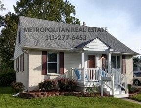 Building Photo - 32626 Sheridan St