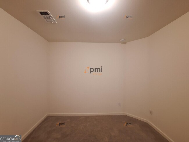 Building Photo - 861 Ambient Way