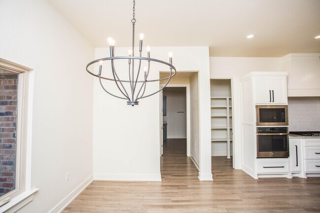 Building Photo - 12010 Troy Ave