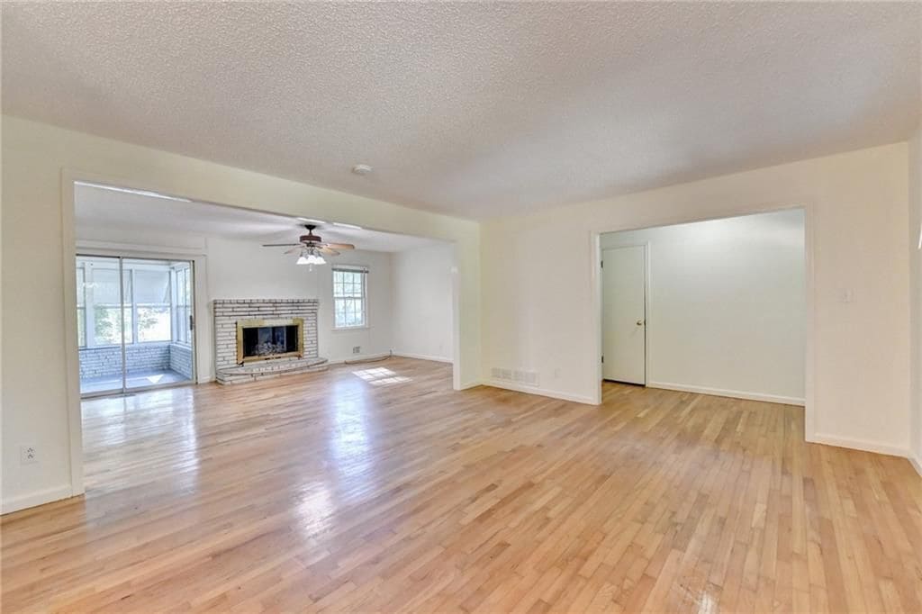 Building Photo - 2628 Whitehurst Dr