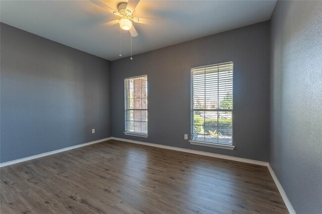 Building Photo - 2401 Spruce Springs Way