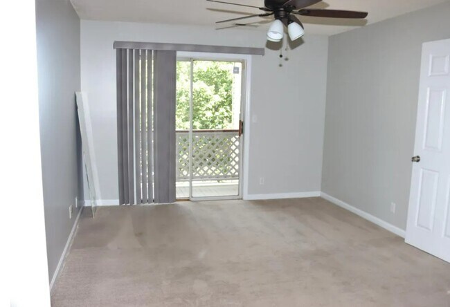 Building Photo - 1057 Stones Throw Dr NW