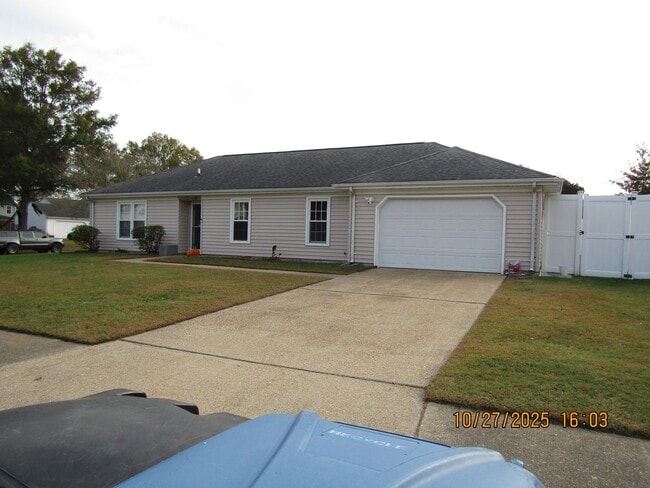 Primary Photo - 1101 Warner Hall Dr