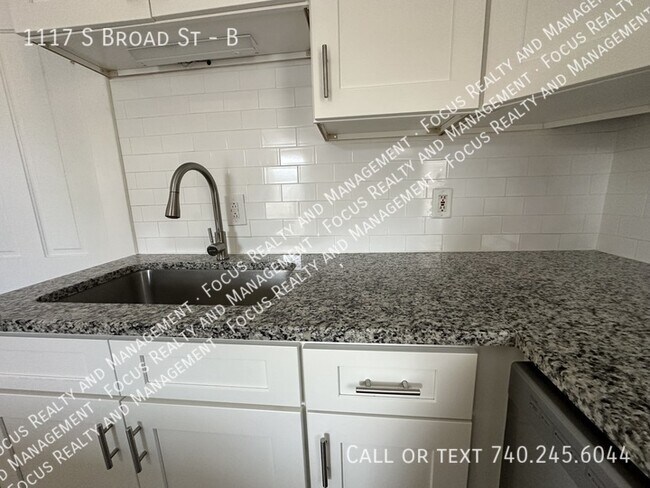 Building Photo - 1117 S Broad St