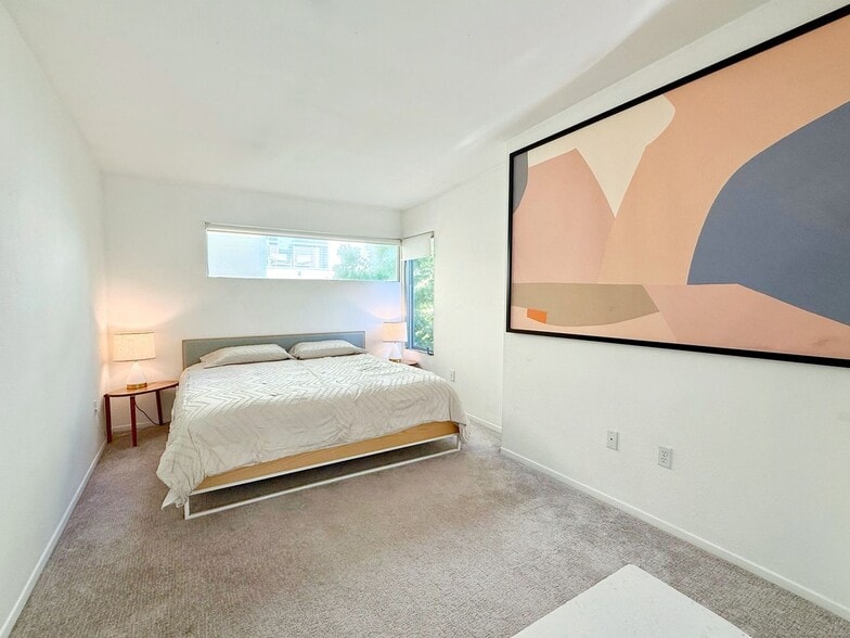 Building Photo - 1601 Kettner Blvd