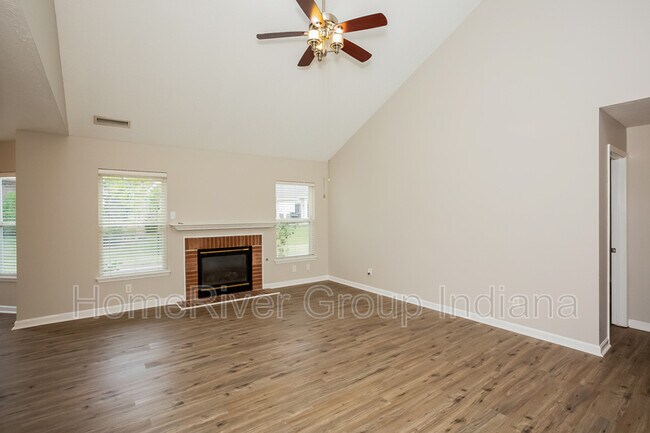 Building Photo - 926 Nature Lake Ct