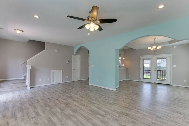 Building Photo - Beautiful Home For Rent in Ocean View!