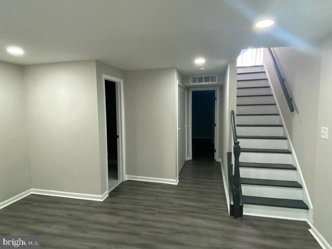 Building Photo - 13511 Ambassador Dr