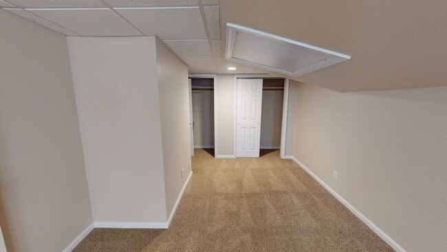 Building Photo - Beautiful 4 Bedroom with finished basement...