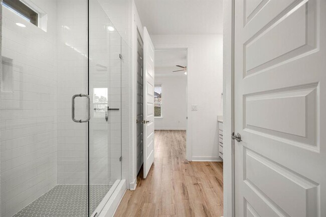 Building Photo - 904 Balsora Cv