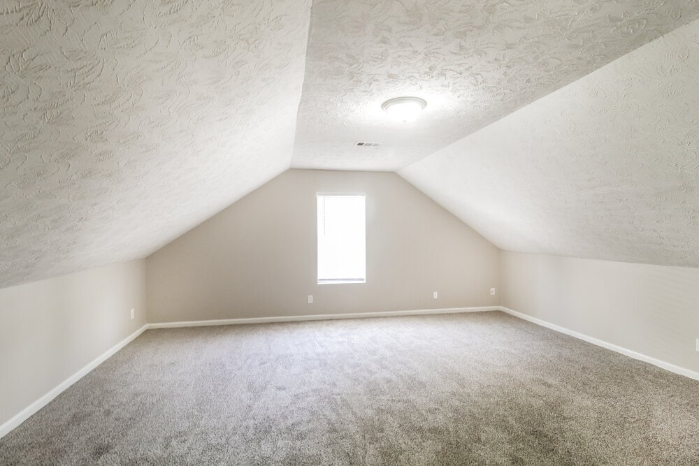 Building Photo - 6583 Carriage Ln