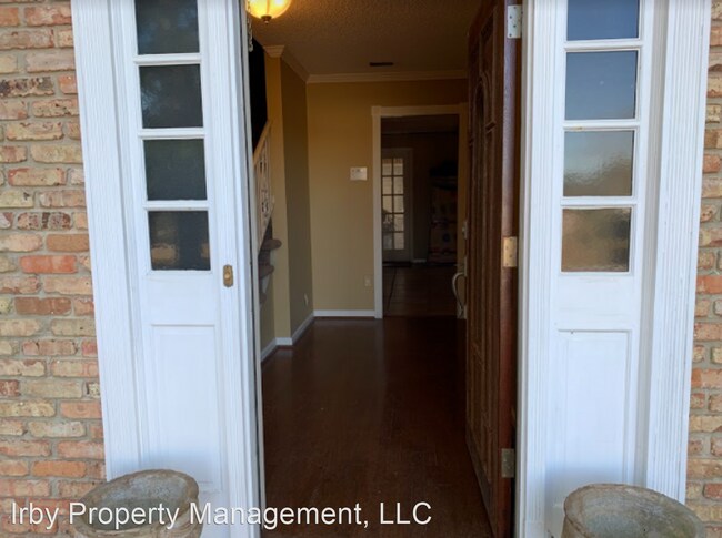 Building Photo - 4 br, 3 bath House - 730 Oak Hill Ct