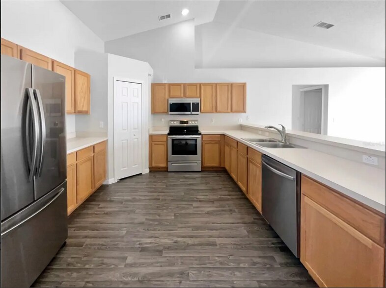 Building Photo - 961 Salerno Ct