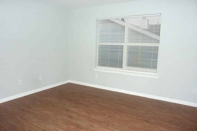 Building Photo - 2635 Skyview Grove Ct