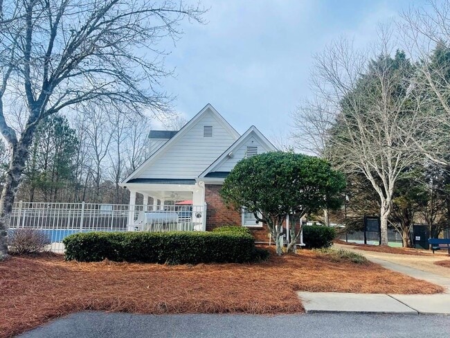 Building Photo - 1550 Argonne Ln