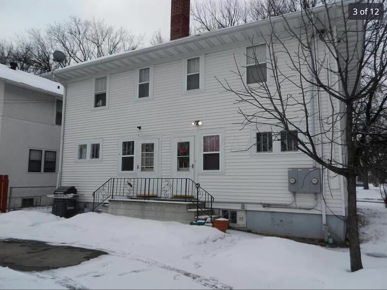 Building Photo - 1143 8th St N