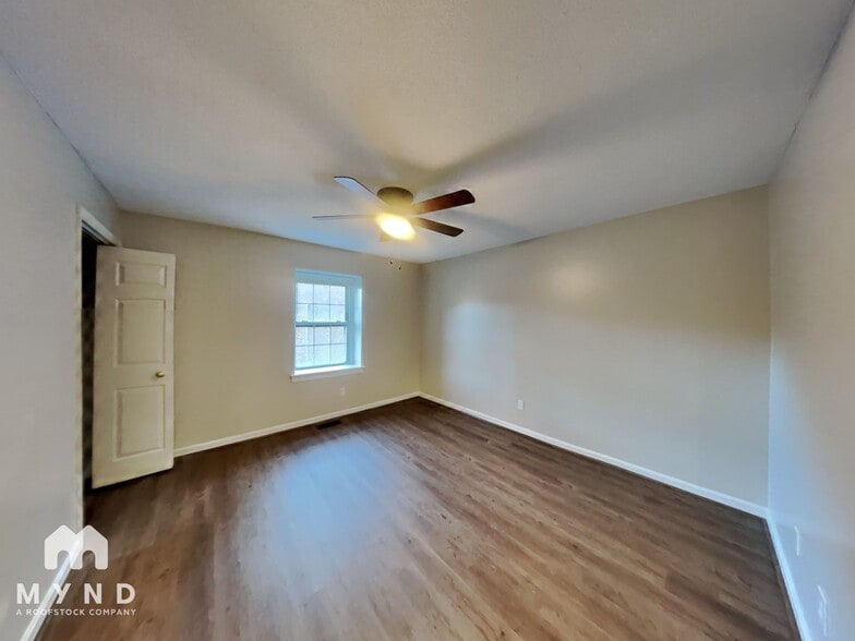 Building Photo - 4705 Blue Bird Ct