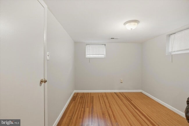Building Photo - 1431 N Fillmore St