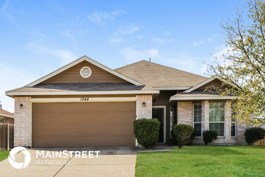Primary Photo - 1244 Cleardale Dr