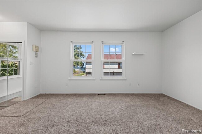 Building Photo - 26070 N Lake Dr