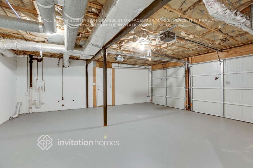 Building Photo - 205 Shiloh Run NW