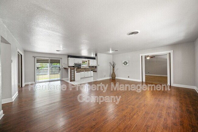 Building Photo - 434 Winfield Blvd