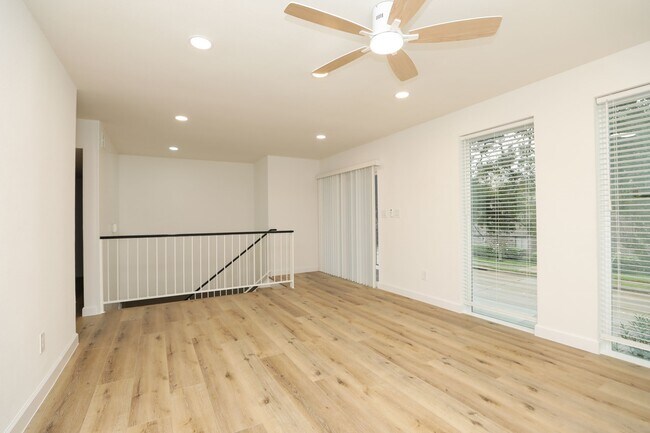 Building Photo - 1115 Augusta Dr