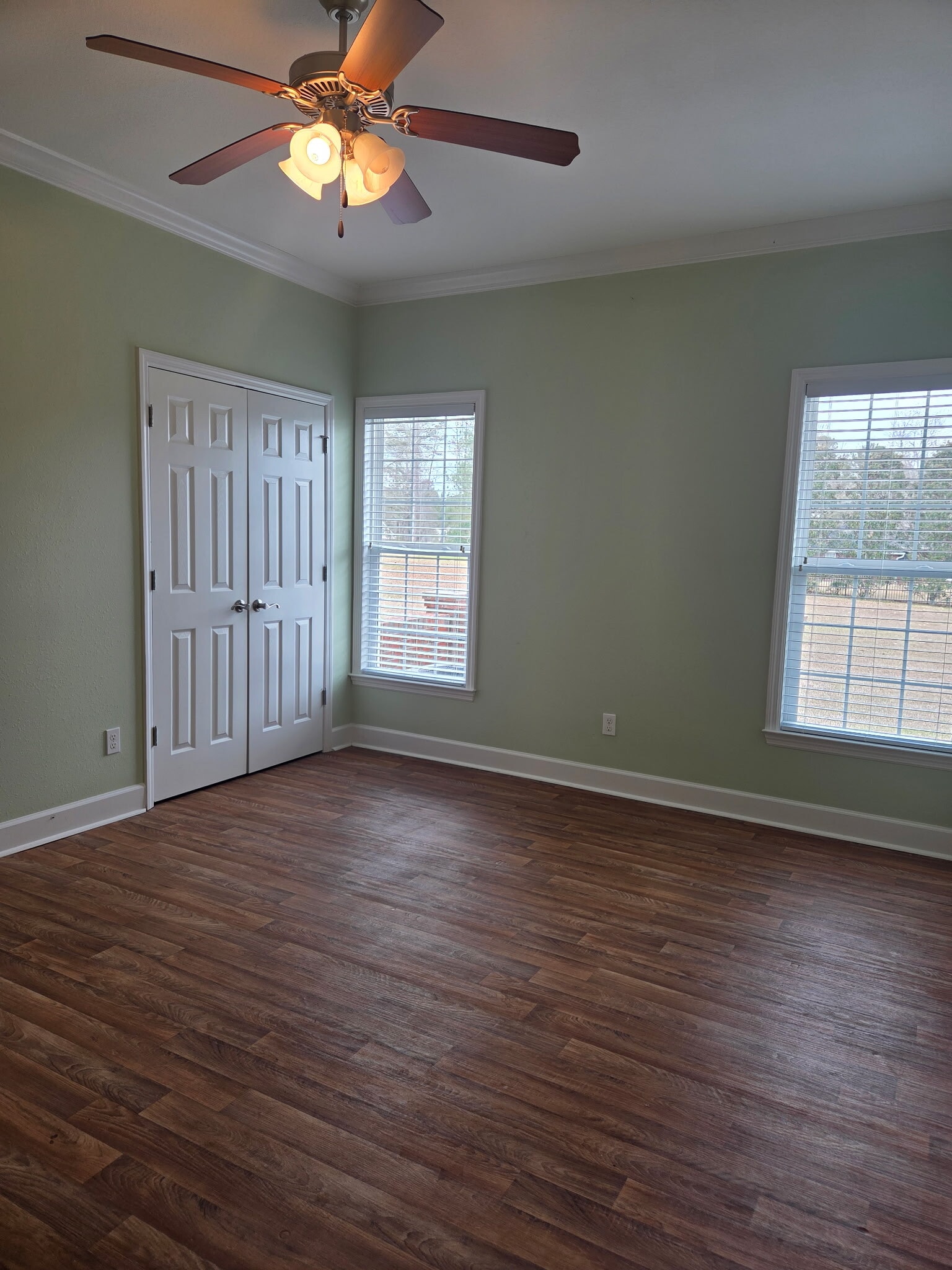 Building Photo - 565 Twin Ponds Dr