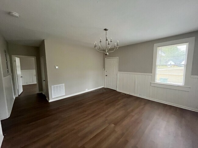 Building Photo - Move-In Ready Home at Unbeatable Value! Lo...
