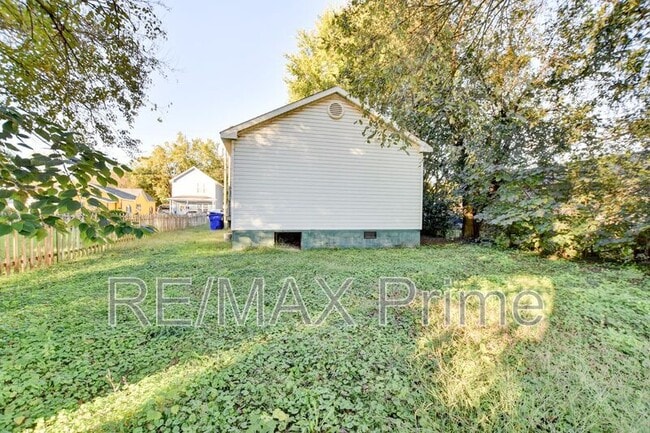 Building Photo - 409 Hunter St