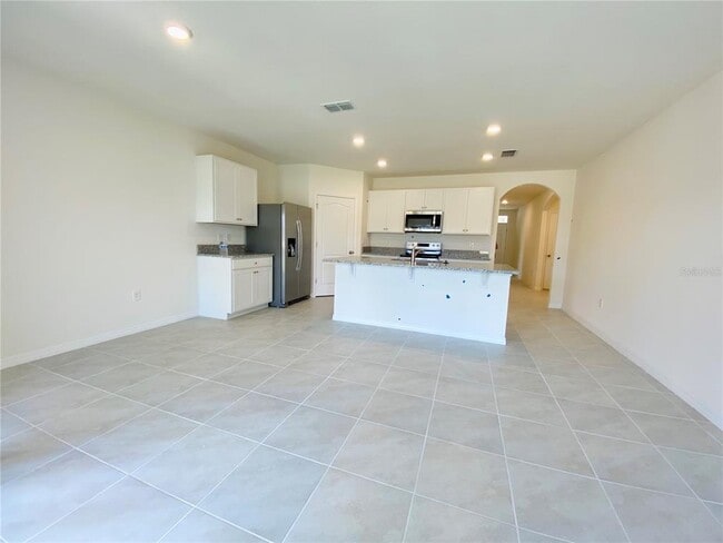 Building Photo - 5709 Horseshoe Loop