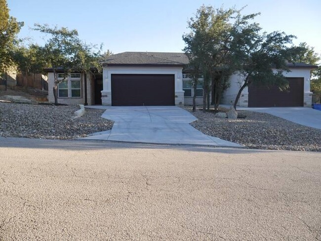 Primary Photo - 21503 Patton Ave
