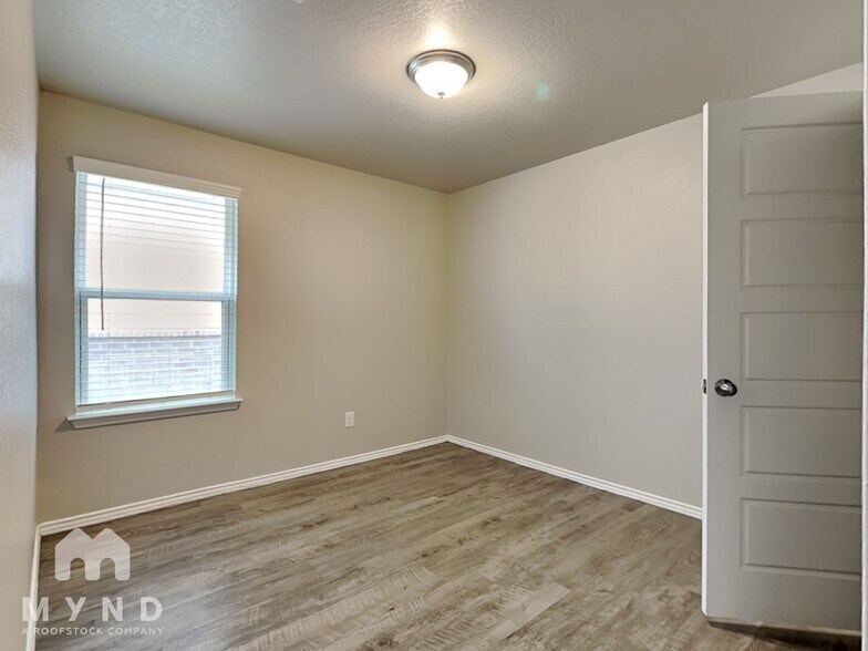 Building Photo - 3932 Asher Alley